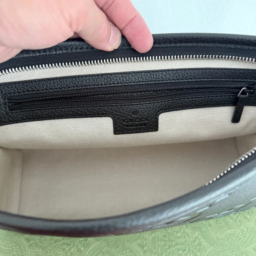 Gucci Mens GG Black Grained Leather Pouch Clutch Bag 739490
